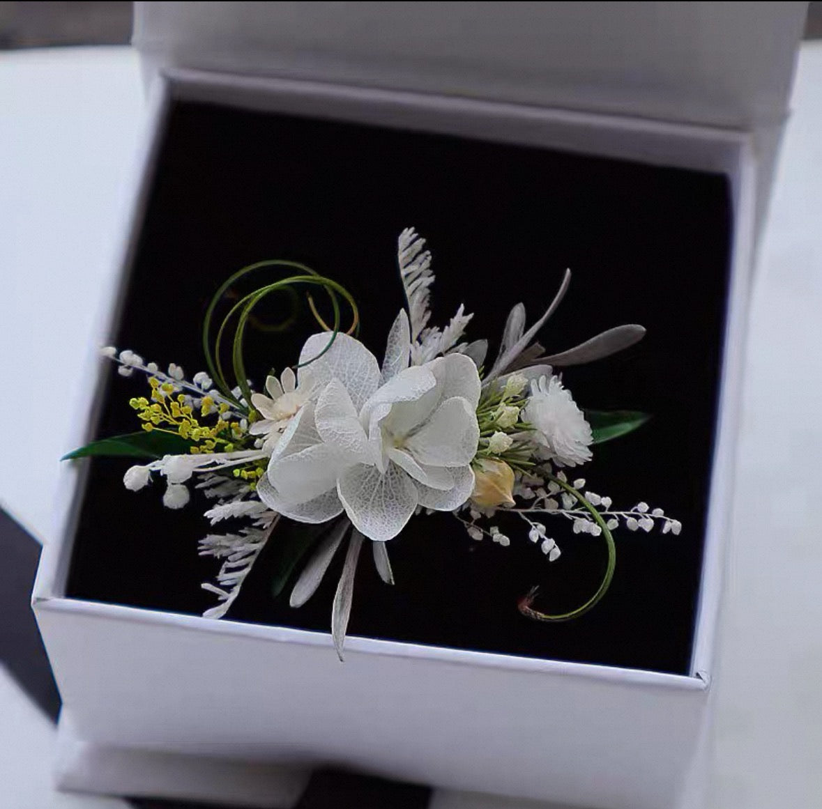 【Happy Wedding】The Infinity Collection - Purely handmade custom preserved flower ring