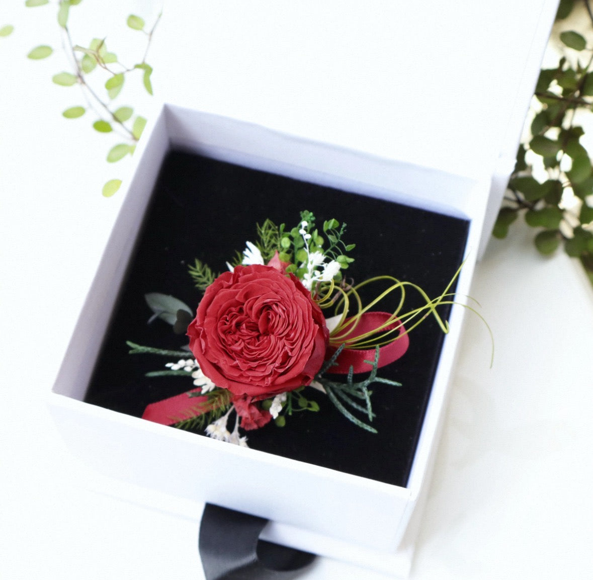 【Red roses】The Epoch Collection - Purely handmade custom preserved flower ring